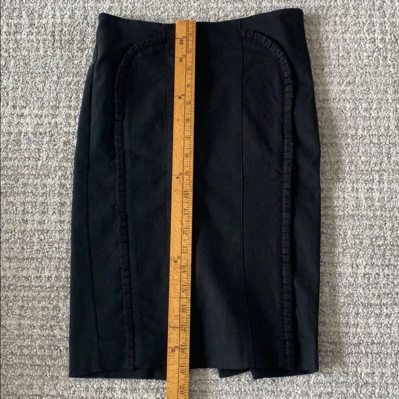 Black Bebe Pencil Skirt w/ Ruffle, Size 0 - Picture 4 of 4